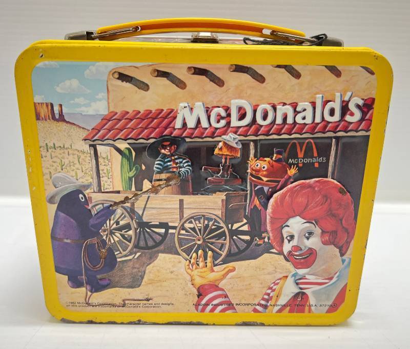 lot 23 image: 1982 Alladin (Ronald Mcdonald Sheriff Of Cactus Canyon) Embossed Metal Lunchbox & Thermos