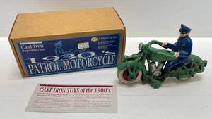 lot 151 image: Vintage Reproduction Authentic Models Cast Iron 1930s Patrol Motorcycle TM139 In Original Box