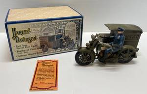 lot 152 image: 1997 Xonex Harley -Davidson Cast Iron Parcel Post Cycle 1928 Replica Wooden Crate NIB