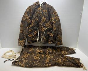lot 172 image: Reproduction WWII Waffen-SS Reversible Winter Camouflage Parka & Pants
