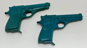 lot 216 image: Vintage Placo Toys Inc. Dart Guns