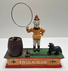 lot 229 image: Vintage Heavy Cast-Iron Trick Dog Mechanical Bank 8L