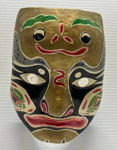 lot 242 image: Vintage Chinese Opera Paper Mache Peking Mask