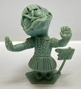 lot 56 image: 1960s Louis Marx Blame-Its (I Didnt Push Him)