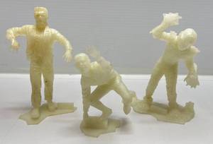 lot 62 image: 1960s-70s Universal Picture Company Mosters Figures Including Frankenstein, Hunchback & Creature