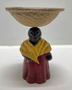 lot 66 image: Antique Mammy Cast Iron Soap Dish 5 Inch