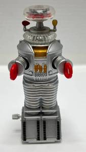 lot 83 image: Miniature 1985 Lost In Space Matusdaya Collection Retro Space Family Robinson Wind-Up Robot 4 12 (Works)