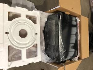 GE 1.4 cu. ft. Countertop Microwave in Black  Customer Returns See Pictures