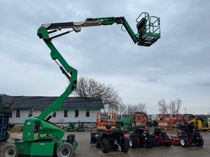 lot 5 image: 2005 JLG Model E400AJPN Electric Articulating Boom Lift