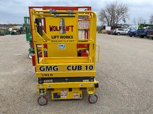 lot 17 image: 2021 GMG Cub Model 10 Manual Push Electric Scissors Lift
