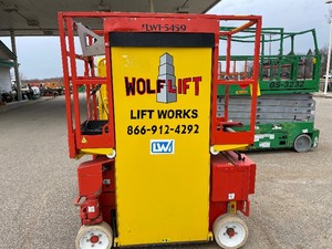 lot 16 image: 2018 Wolf Model 3020 Vertical Mast Lift