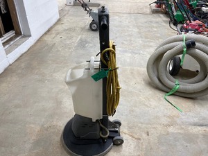 lot 40 image: Tennant Model FM-20-DS Power Floor Buffer