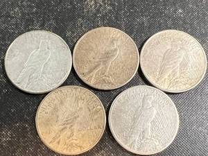GROUP OF 5 US SILVER PEACE DOLLARS