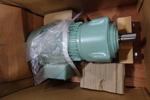 NEW Tsubaki Emerson GMTA040-24U20BH Conveyor Motor - 220V, 3 Phase
