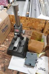Bench Gage Vise