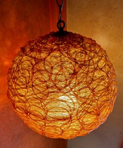 lot 15 image: Mid Century Spaghetti Hanging Lamp Pendant