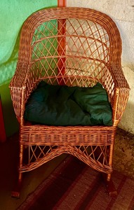 lot 66 image: Vintage Wicker Rocking Chair