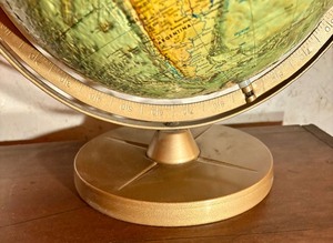 lot 68 image: Vintage Replogle 12 Diameter World Ocean Series Globe