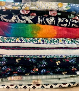 lot 126 image: Fabric Galore