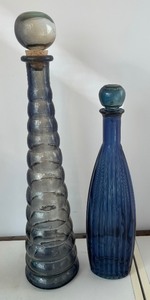 lot 275 image: Gorgeous Glass Vases and Bottles