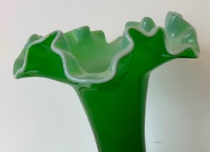 lot 289 image: Fenton Green Glass Vase with White Overlay
