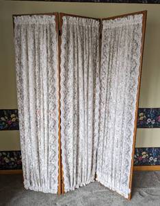 lot 49 image: Three Panel Wood and Lace Privacy Screen