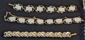 lot 168 image: Sparkly Vintage Necklaces and Bracelets