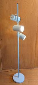 lot 174 image: Vintage White Metal Triple Head Floor Lamp