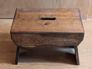 lot 176 image: Vintage Wood Step Stool