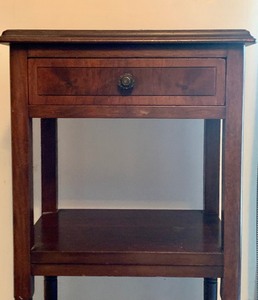 lot 186 image: Wood Vintage Side Table