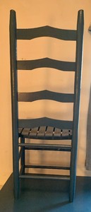 lot 187 image: Blue 1930s Vintage Gothic American Oak Ladder Back Accent Chair