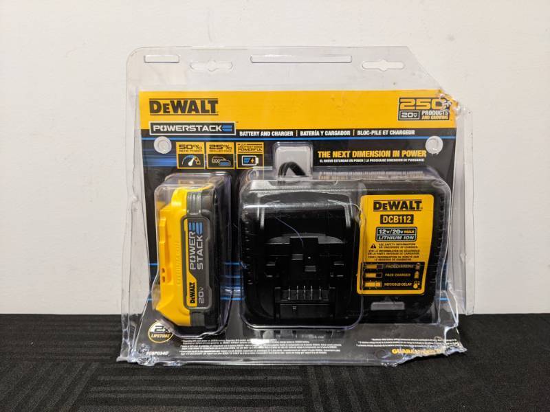 Brand New DeWalt 20V MAX POWERSTACK Compact Battery Starter Kit
