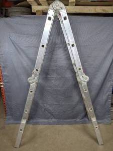 12 Foldable Ladder