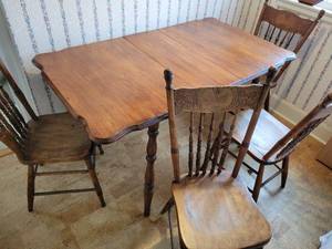 lot 43 image: Antique Kitchen  Dining Table with 4 carved back chairs.
