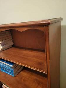 lot 84 image: Small 3 Shelf Wood Bookcase. Great for small spaces.