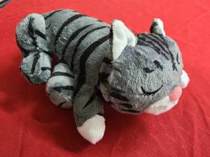 lot 117 image: JJ Huggie Kitty warming and heartbeat plush for newborn kittens
