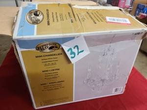 lot 156 image: JJ New in box Mini-Chandelier