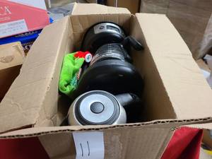 lot 174 image: JJ Box of used kitchen appliances