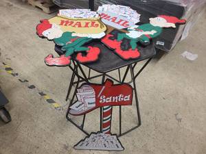lot 4 image: MM 3x Painted Wooden Santa Mail Yard Decoration Signs
