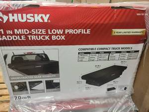 lot 8 image: New Husky 61in Mid-Size low profile saddle truck box