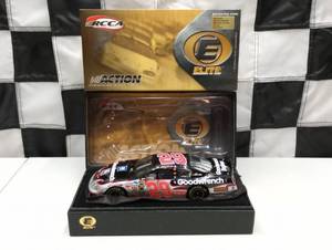 lot 19 image: Action Elite #29 Kevin Harvick GM Goodwrench 124 Secale Die Cast Car