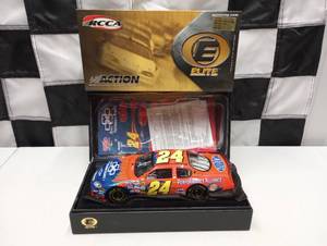 lot 22 image: Action Elite Jeff Gordon #24 DuPont Performance Alliance 124th Scale Die Cast Car