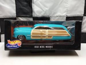 lot 38 image: Hot Wheels 1950 Merc Woodie 118th Scale Die Cast Car