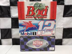 lot 54 image: Action 124th Scale Die Cast Cars