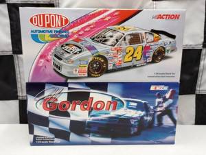 lot 77 image: Action Jeff Gordon 124th Scale Die Cast Cars