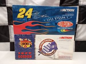 lot 78 image: Action 124th Scale Die Cast Cars