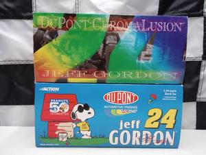 lot 85 image: Action 124th scale die cast cars