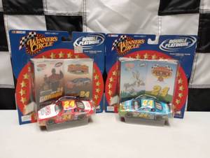 lot 97 image: Action Winners Circle Jeff Gordon #24 Collector Card And 143rd Scale Die Cast Car