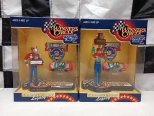 lot 101 image: Action Winners Circle Starting Line Up Champion Legacy Jeff Gordon #24 Figure