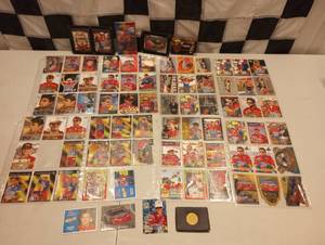lot 124 image: Assorted Jeff Gordon Collectors Cards